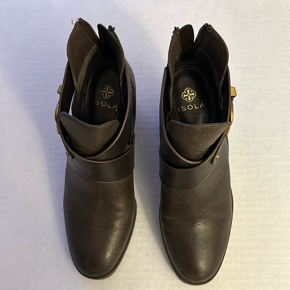 Dark brown booties
